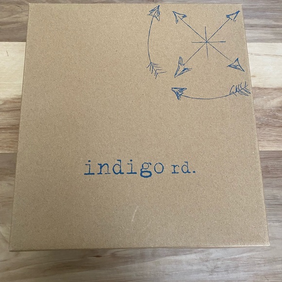 NWT Light Brown Wedge Sandals Suede - Size 8.5 - Picture 11 of 11